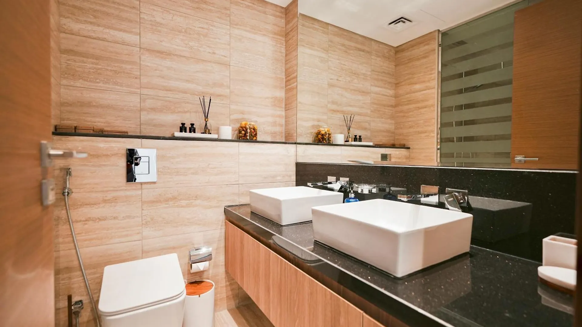 Appartement Elegant 2-Bedroom Apartment, Branded & Luxury Amenities Dubai